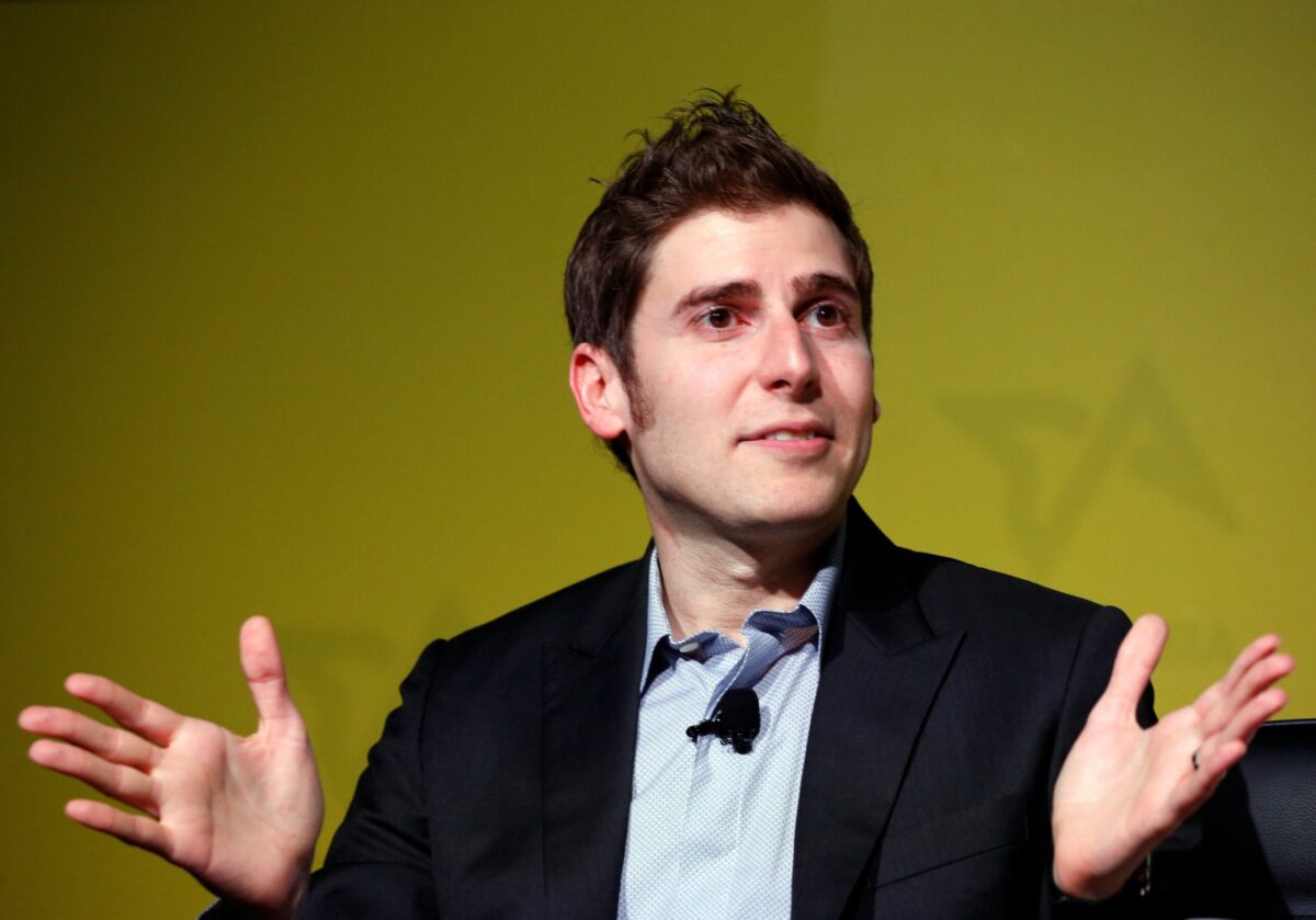 forbes-eduardo-saverin-bilionarios-brasileiros-2026